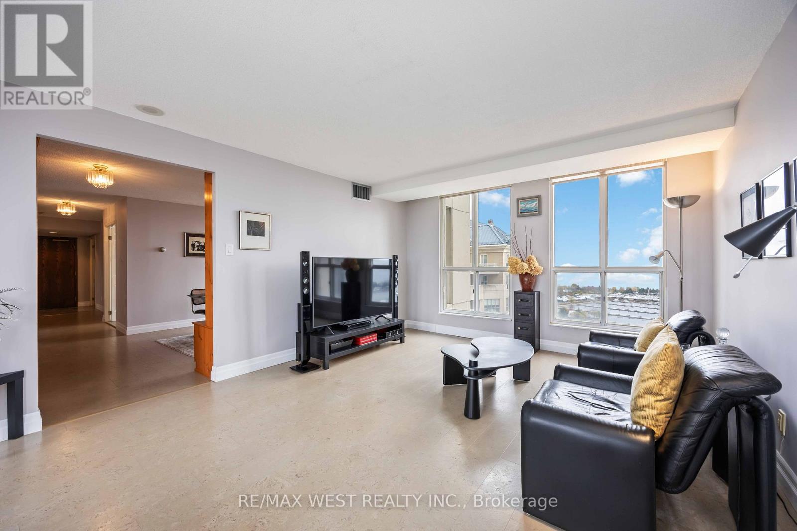 1608 - 2285 Lake Shore Boulevard W, Toronto, Ontario  M8V 3X9 - Photo 5 - W12526656