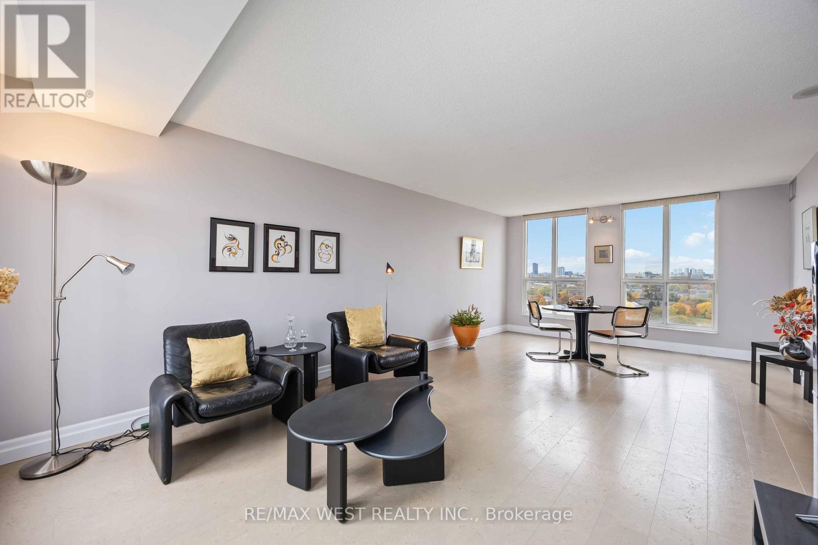 1608 - 2285 Lake Shore Boulevard W, Toronto, Ontario  M8V 3X9 - Photo 8 - W12526656