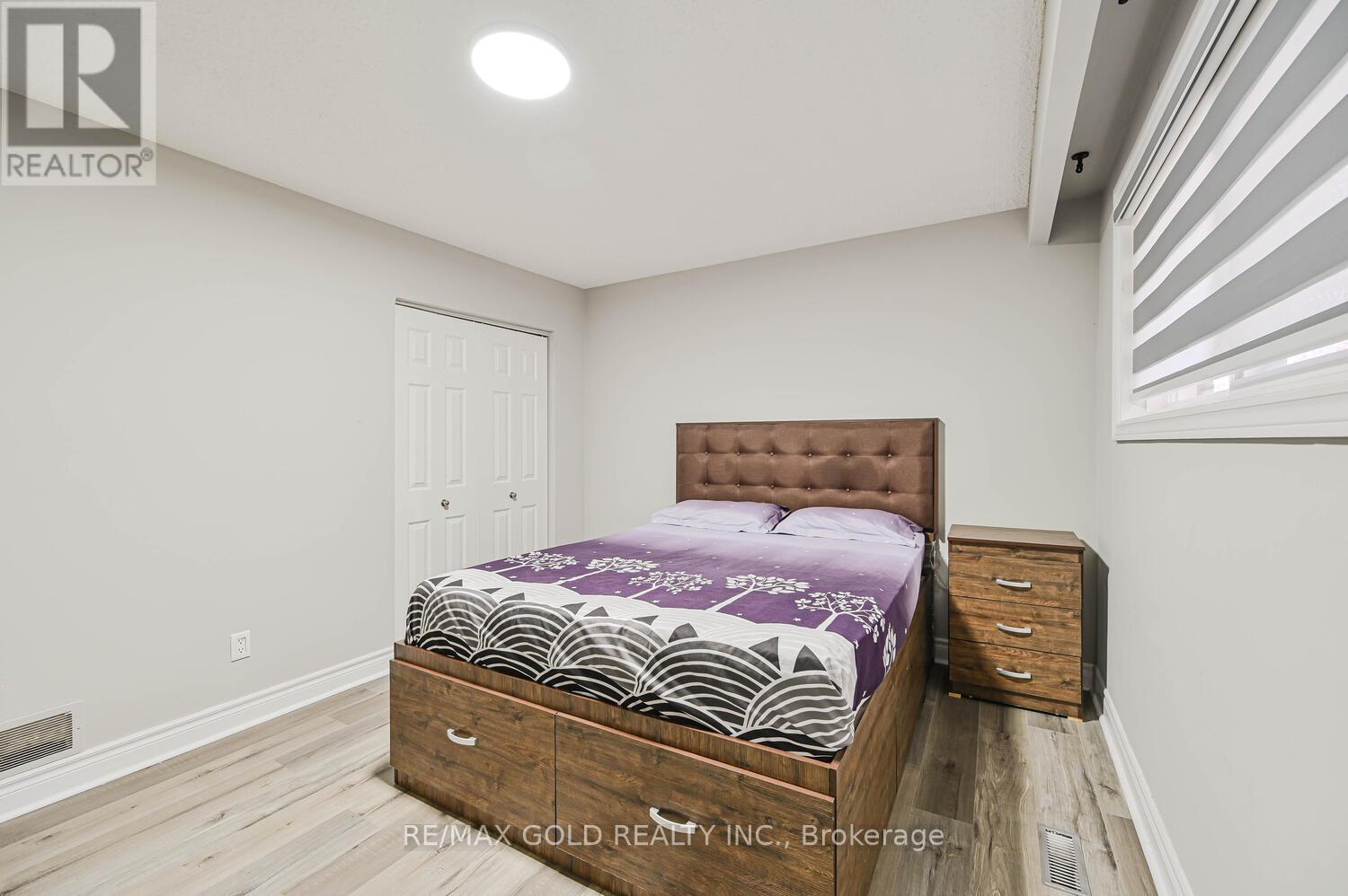 3724 Darla Drive, Mississauga, Ontario  L4T 2C9 - Photo 24 - W12526664