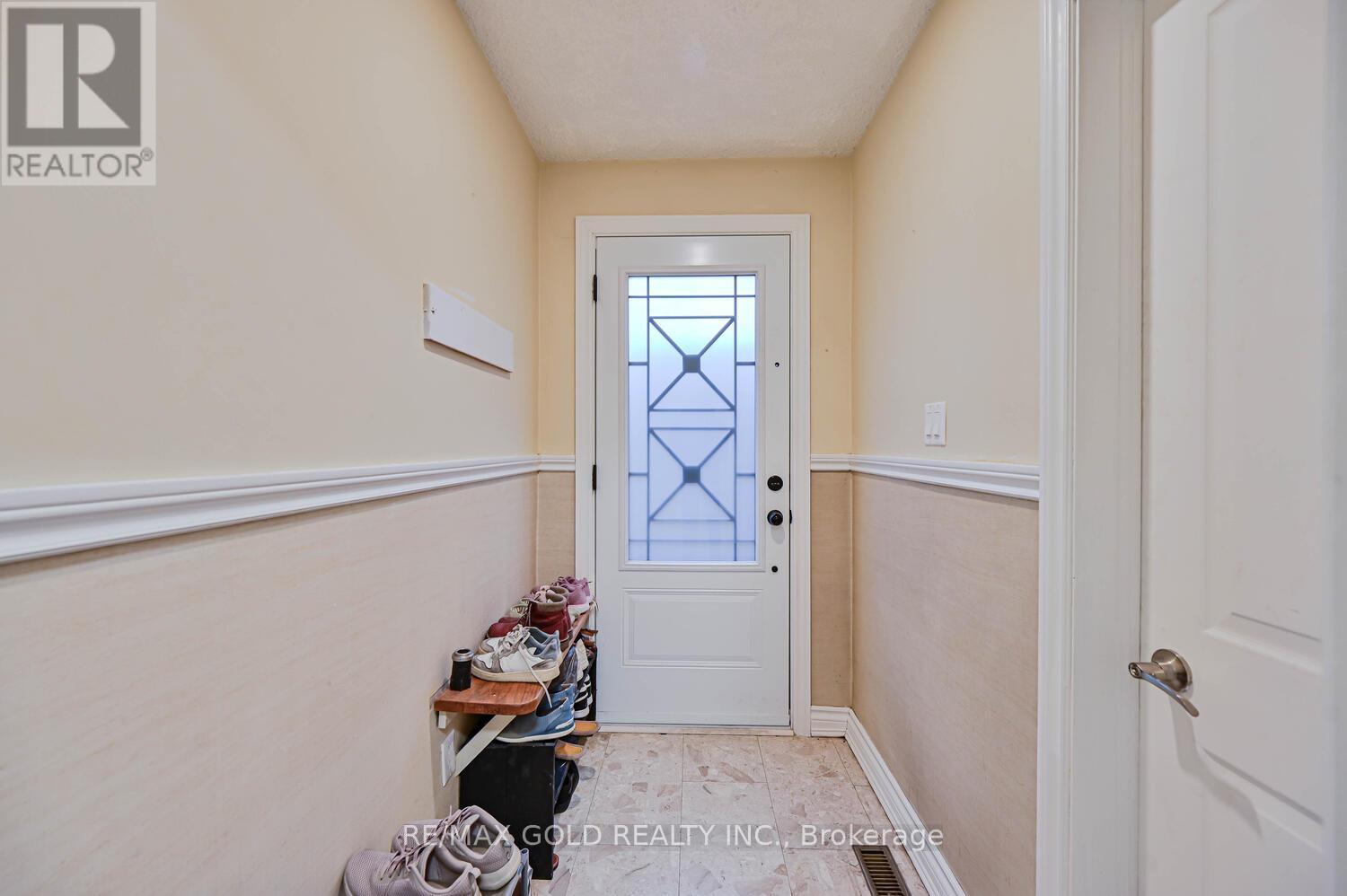 3724 Darla Drive, Mississauga, Ontario  L4T 2C9 - Photo 31 - W12526664