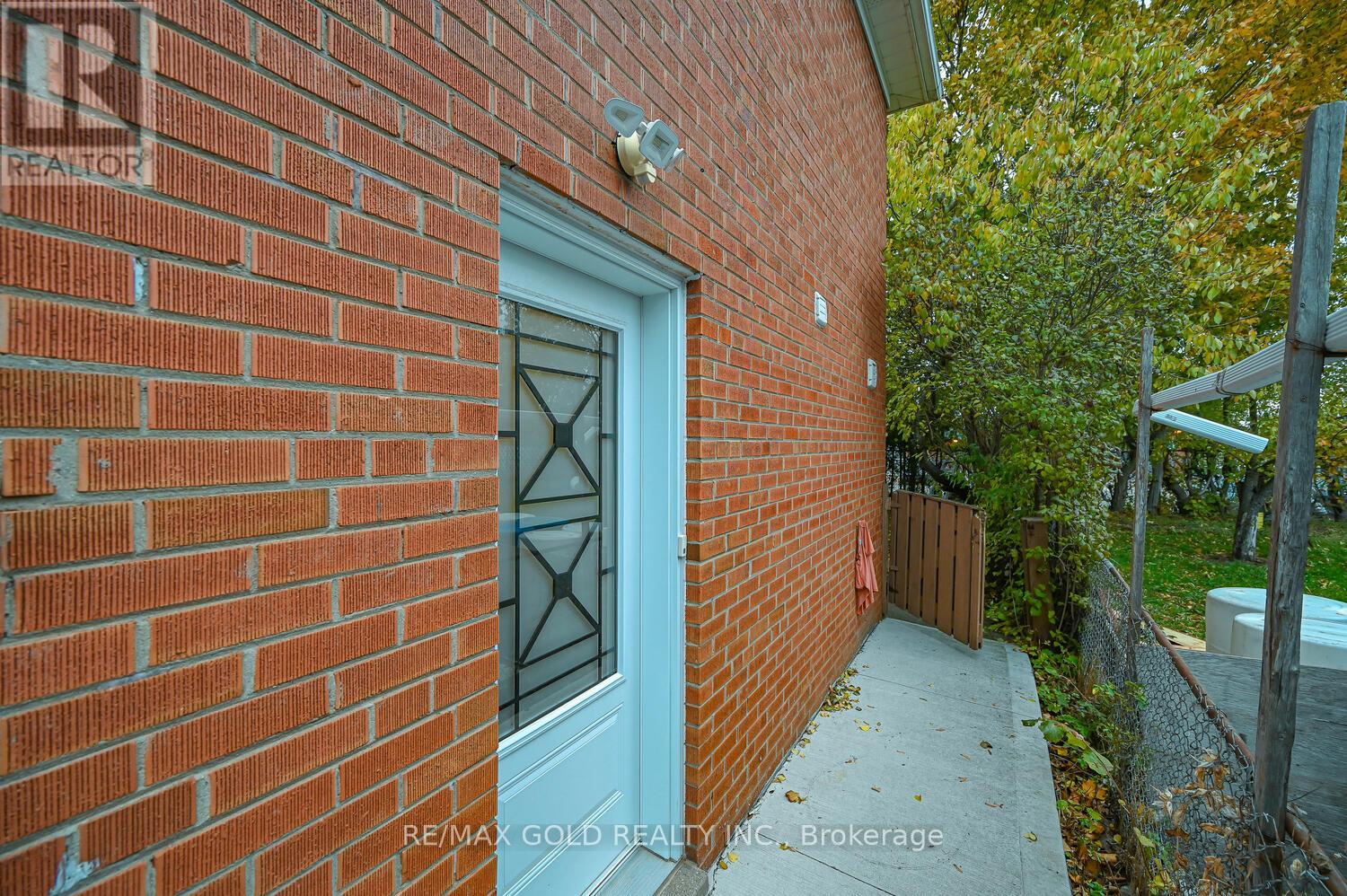 3724 Darla Drive, Mississauga, Ontario  L4T 2C9 - Photo 46 - W12526664