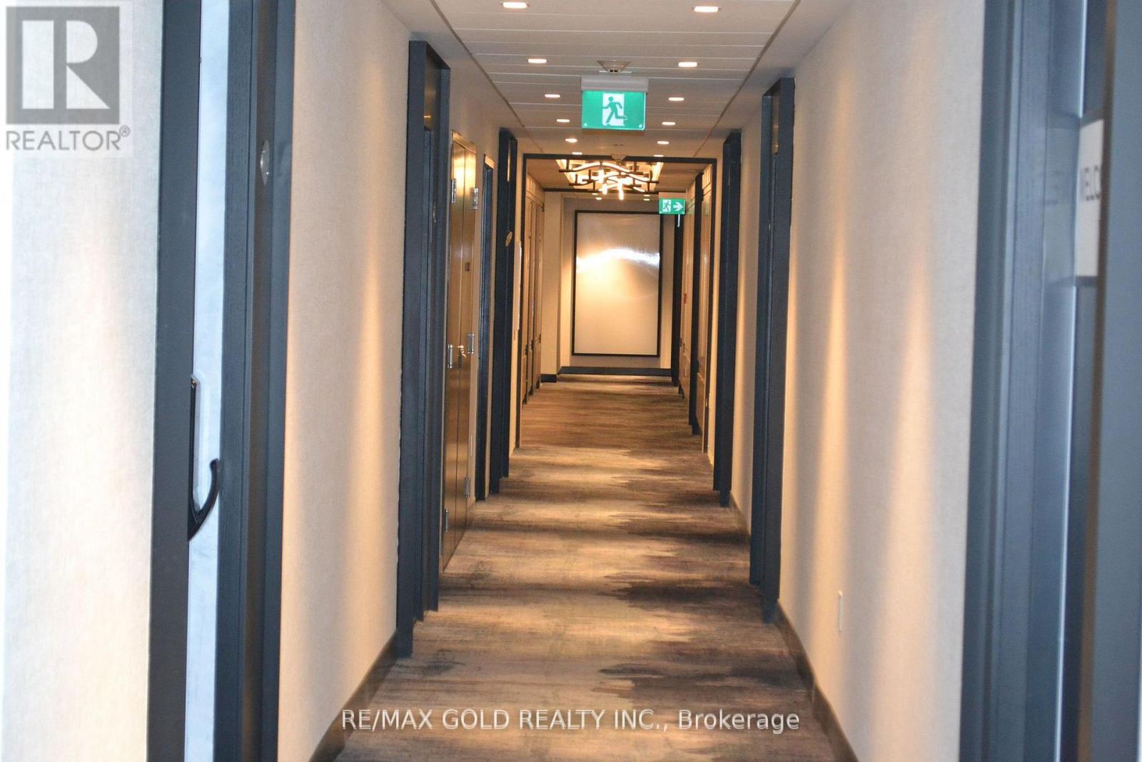 323 - 3200 William Coltson Avenue, Oakville, Ontario  L6H 7W6 - Photo 2 - W12526676