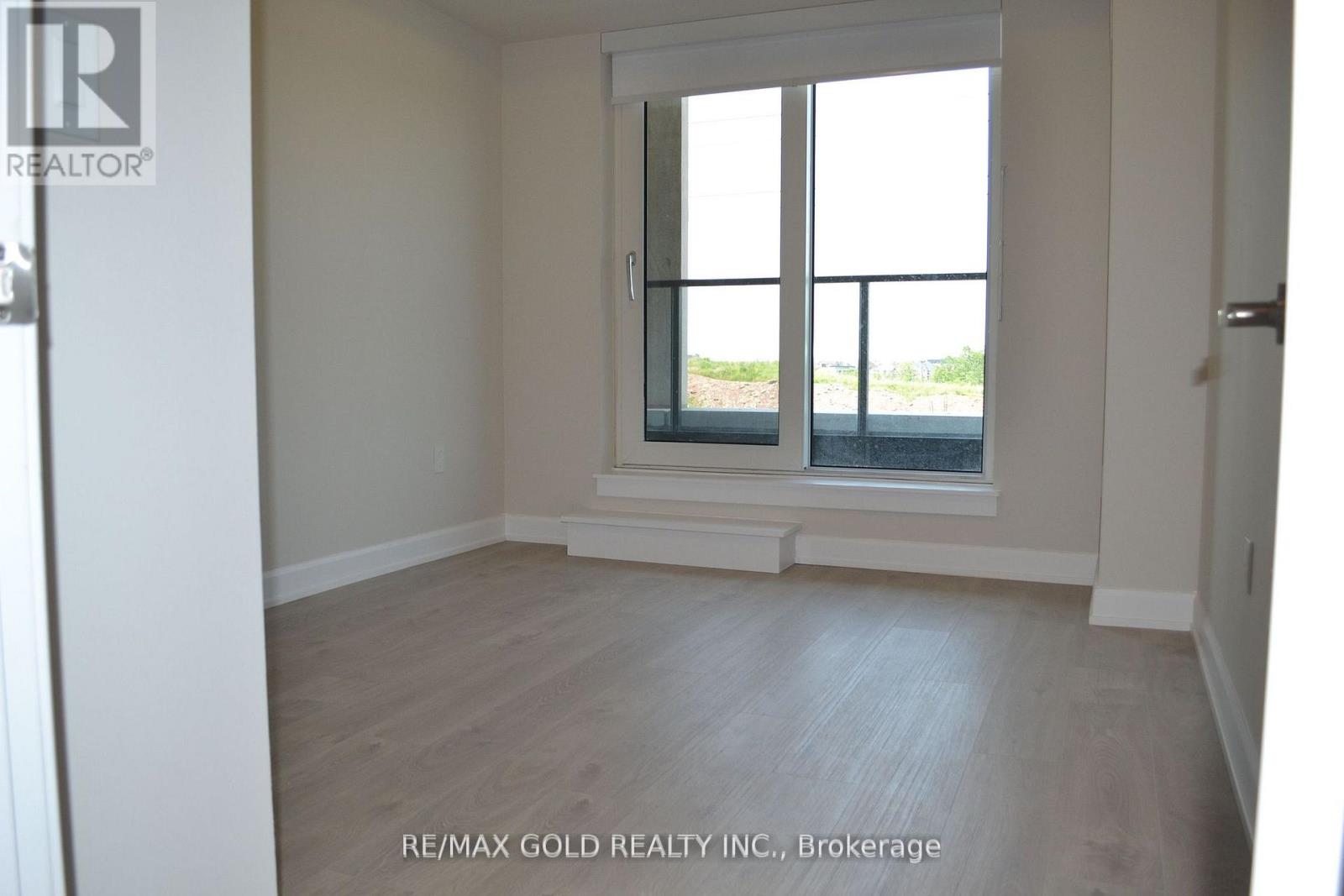 323 - 3200 William Coltson Avenue, Oakville, Ontario  L6H 7W6 - Photo 10 - W12526678