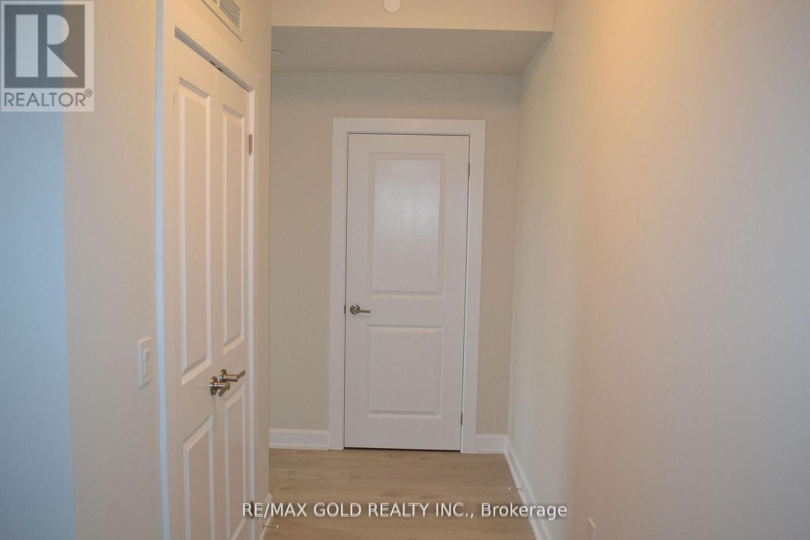 323 - 3200 William Coltson Avenue, Oakville, Ontario  L6H 7W6 - Photo 14 - W12526678