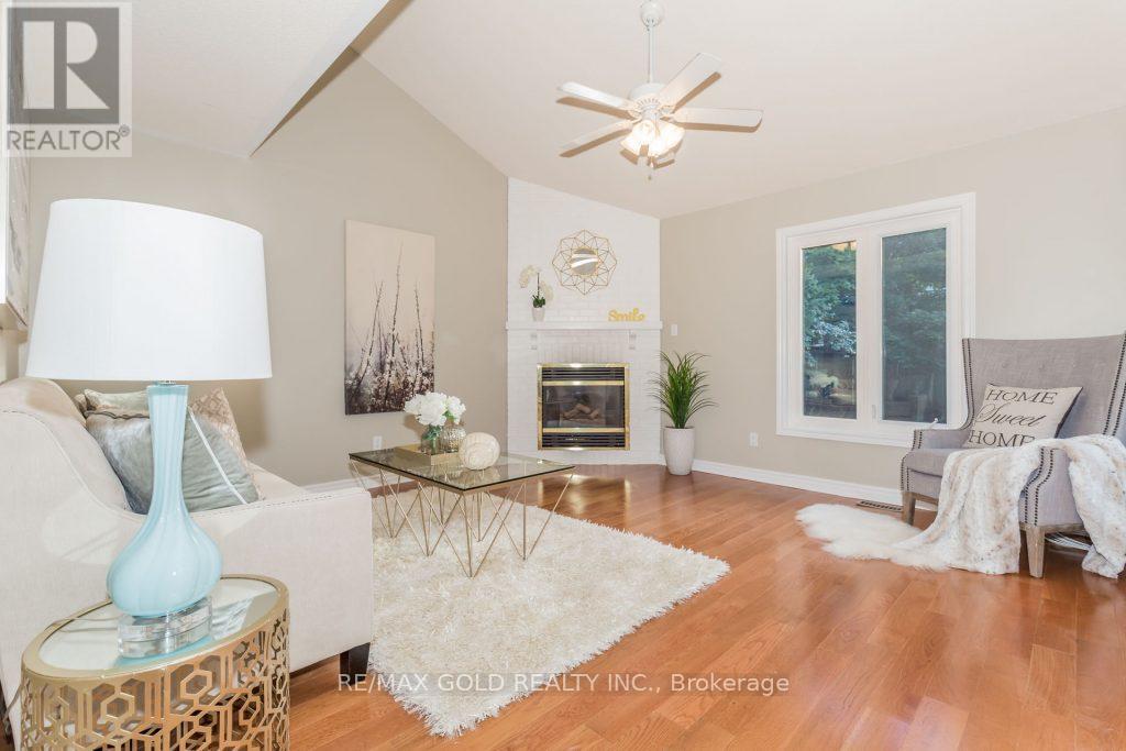 5646 Bell Harbour Drive, Mississauga, Ontario  L5M 5J3 - Photo 13 - W12526684