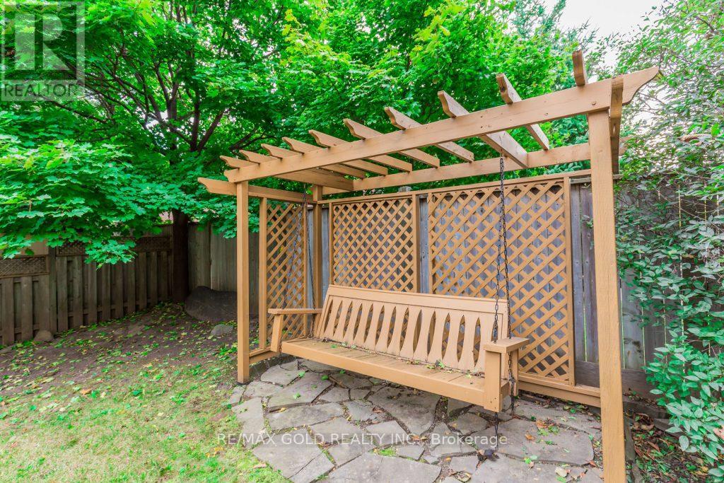 5646 Bell Harbour Drive, Mississauga, Ontario  L5M 5J3 - Photo 50 - W12526684