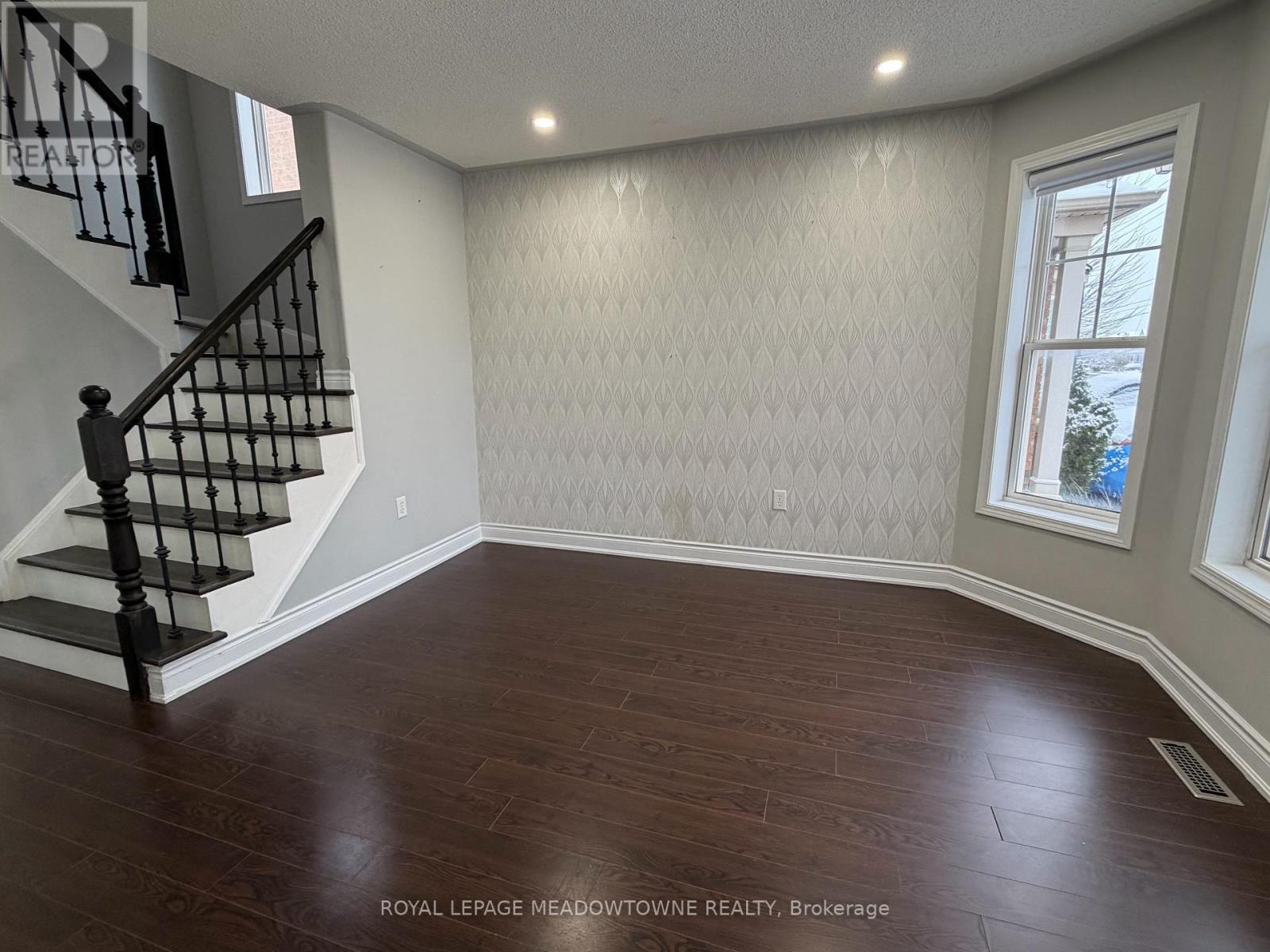 843 Thompson Road S, Milton, Ontario  L9T 6Y8 - Photo 4 - W12526700