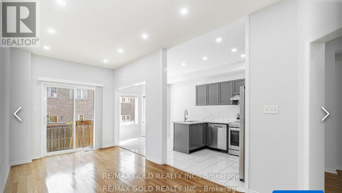 69 Portrush Trail, Brampton, Ontario  L6X 0R2 - Photo 12 - W12526708