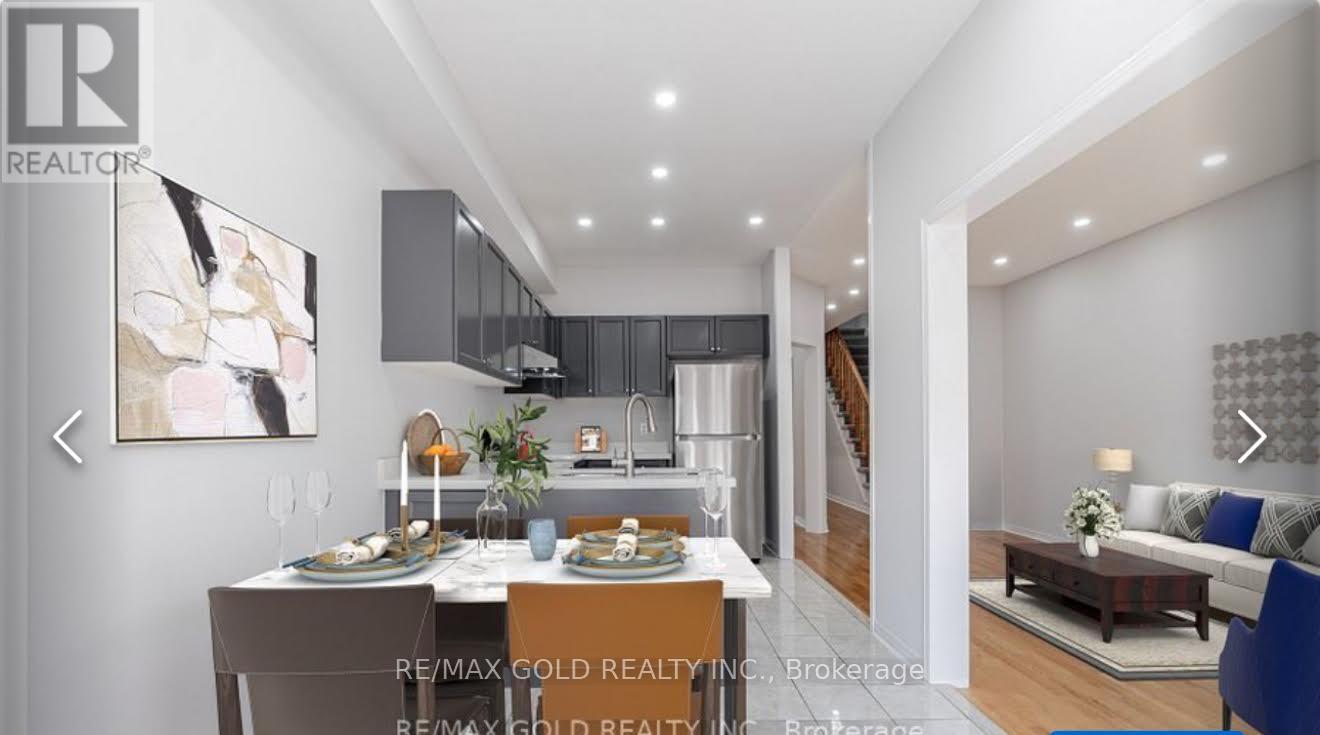 69 Portrush Trail, Brampton, Ontario  L6X 0R2 - Photo 5 - W12526708