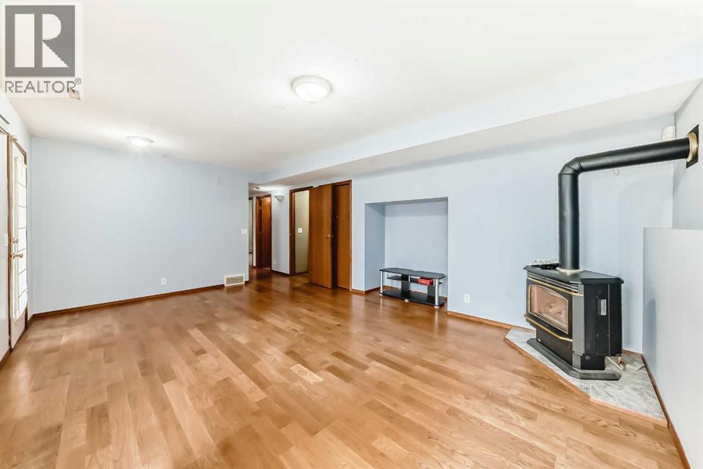 49 Kingston Drive, Red Deer, Alberta  T4P 3P9 - Photo 30 - A2268896