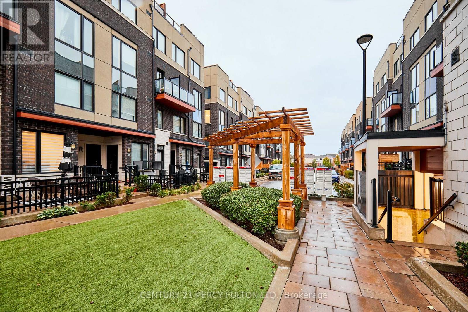 114 - 1555 KINGSTON ROAD, Pickering, Ontario