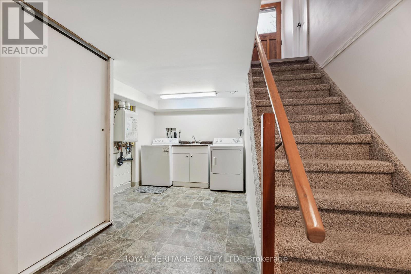 Upper Level/main Floor - 115 Albert Street N, Kawartha Lakes, Ontario K9V 4K6 - Photo 17 - X12526672