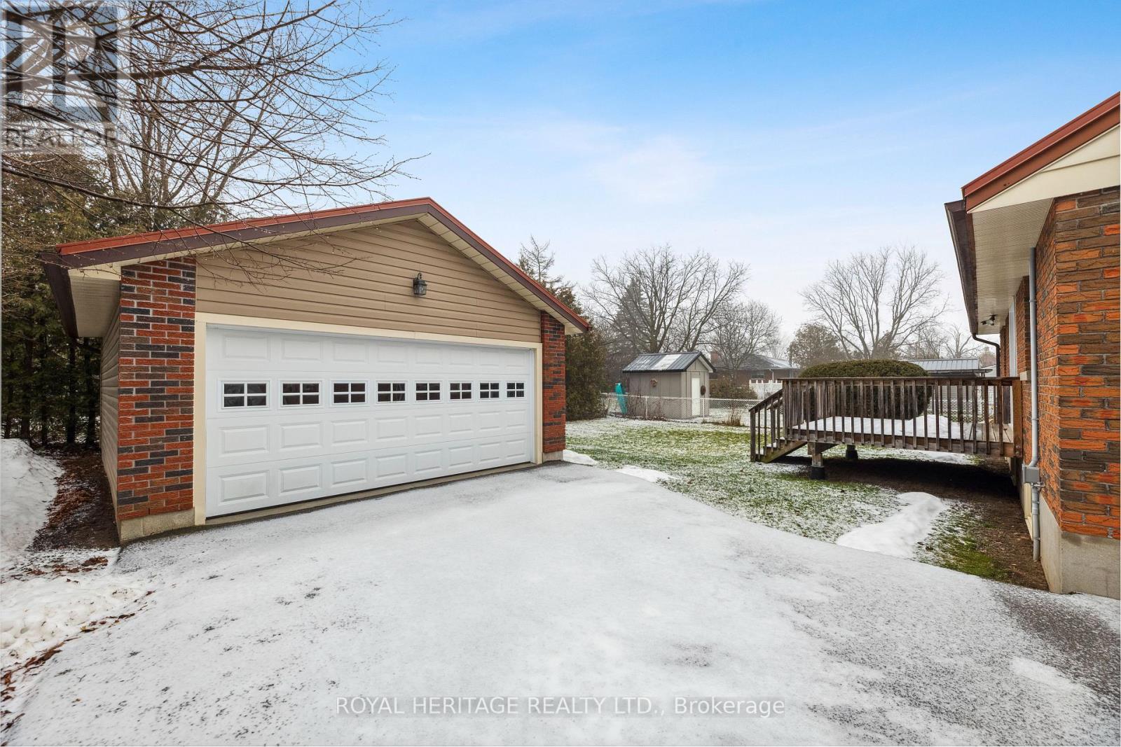 Upper Level/main Floor - 115 Albert Street N, Kawartha Lakes, Ontario K9V 4K6 - Photo 18 - X12526672