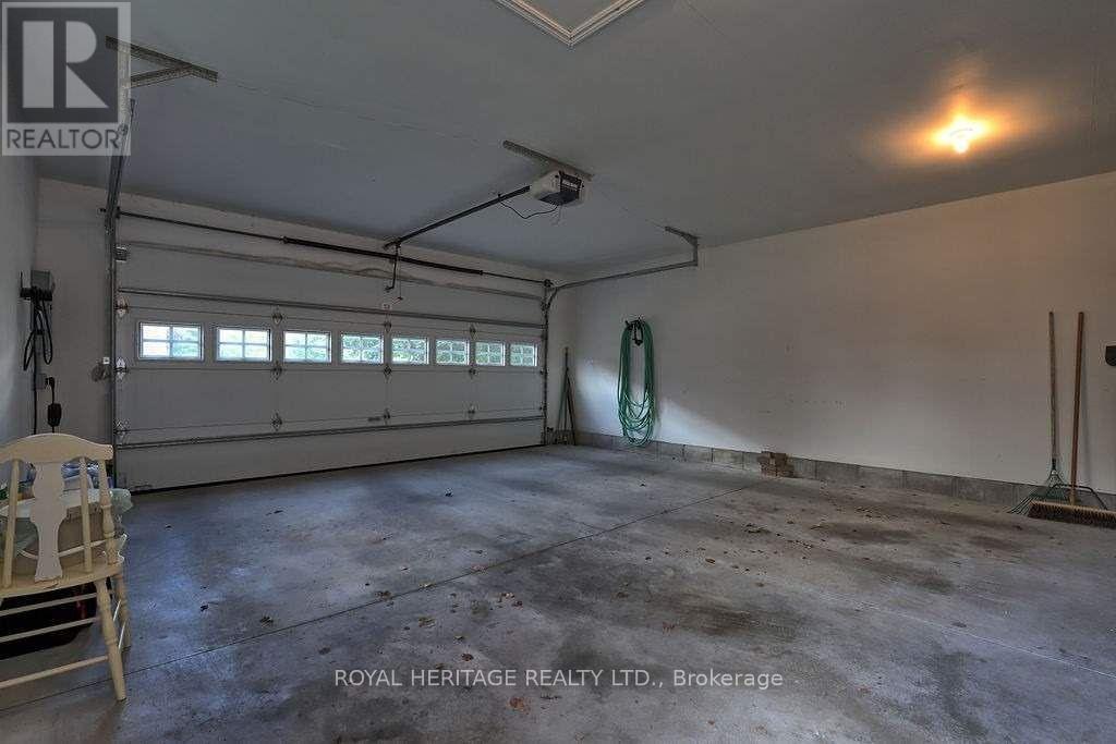 Upper Level/main Floor - 115 Albert Street N, Kawartha Lakes, Ontario K9V 4K6 - Photo 19 - X12526672