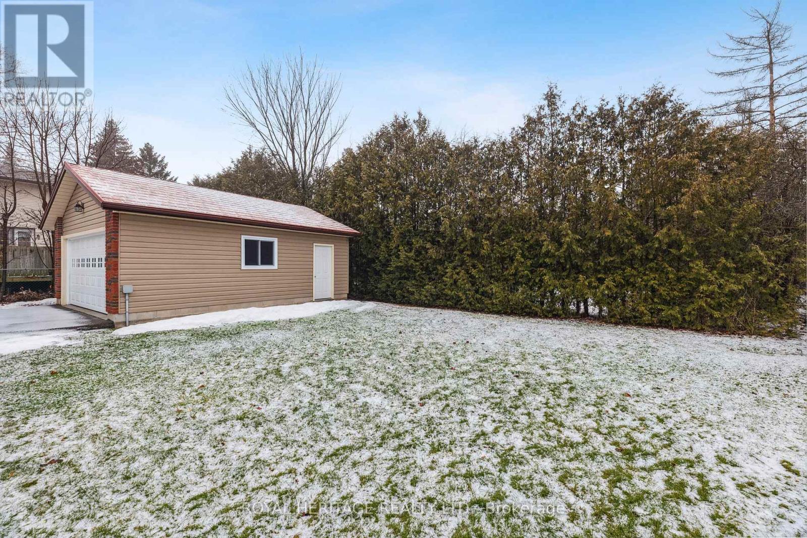 Upper Level/main Floor - 115 Albert Street N, Kawartha Lakes, Ontario K9V 4K6 - Photo 24 - X12526672