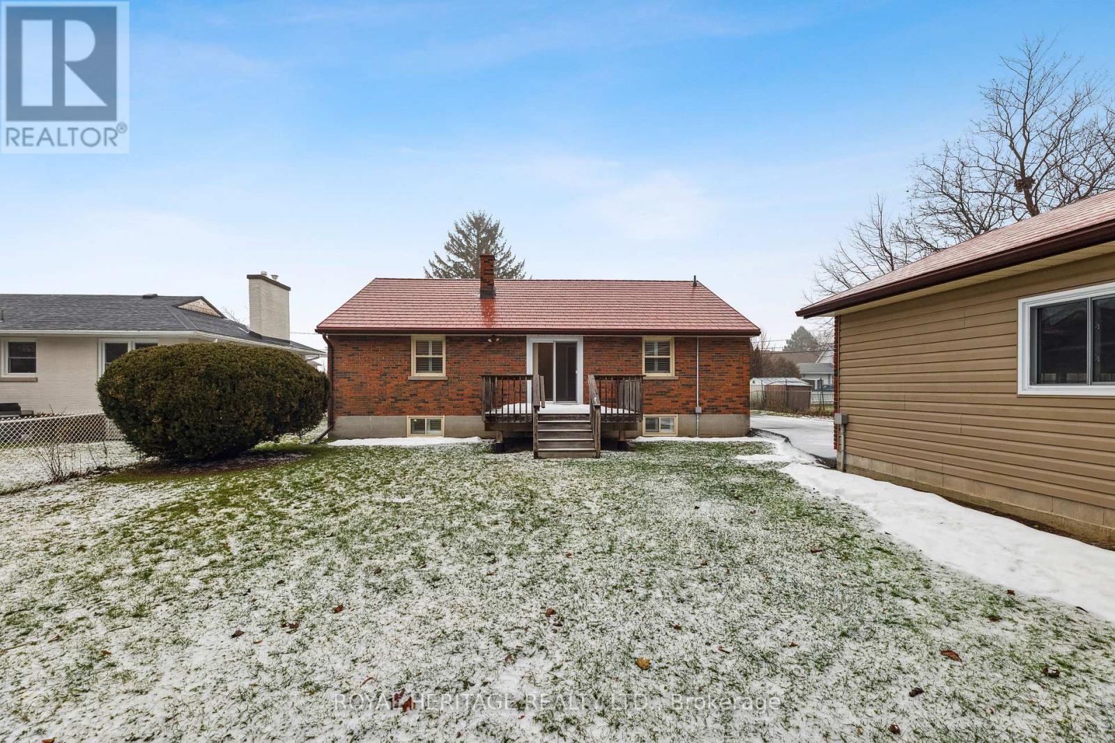 Upper Level/main Floor - 115 Albert Street N, Kawartha Lakes, Ontario K9V 4K6 - Photo 25 - X12526672