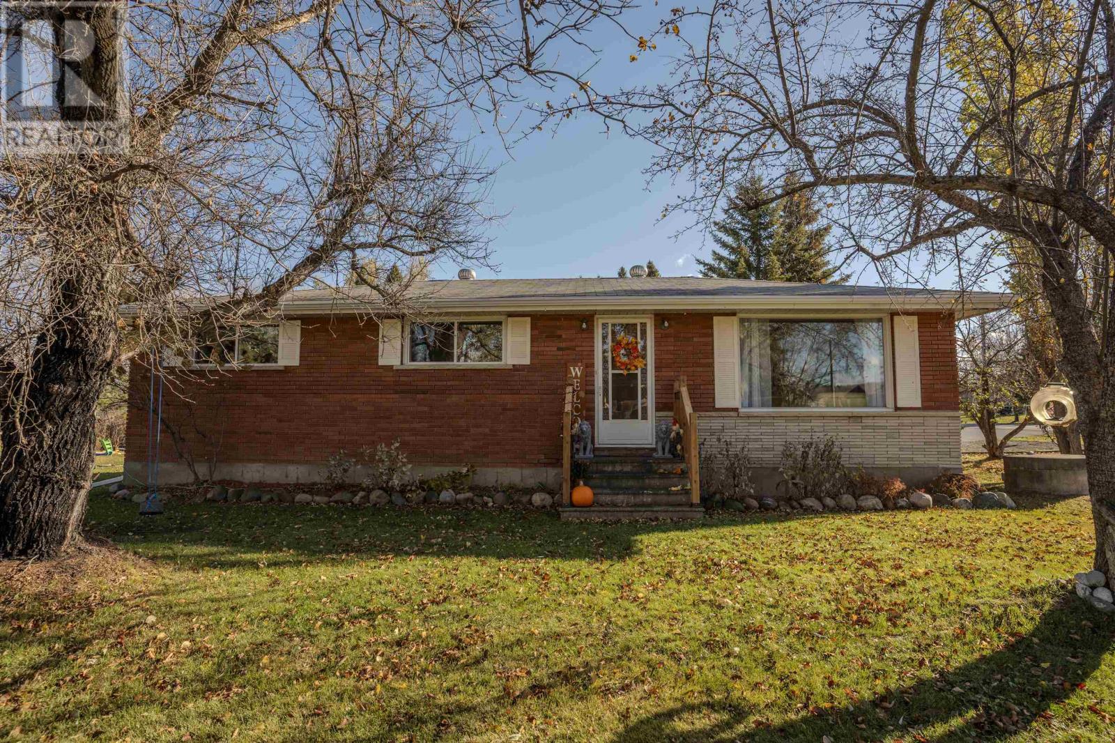 10 Dorothy St, Kakabeka Falls, Ontario P0T 1W0 - Photo 2 - TB253415