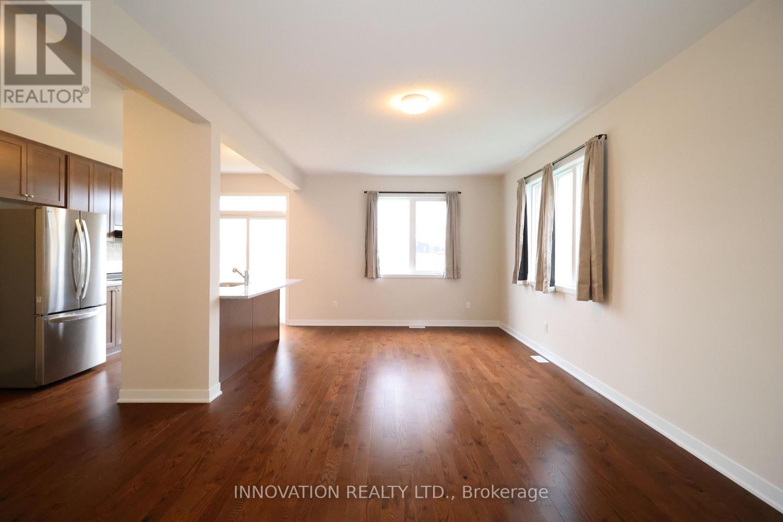 105 Tonic Crescent, Ottawa, Ontario K2W 0N1 - Photo 5 - X12526738