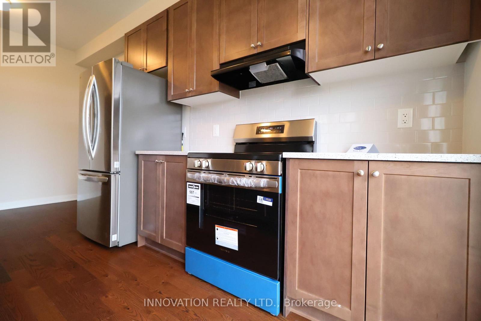 105 Tonic Crescent, Ottawa, Ontario K2W 0N1 - Photo 7 - X12526738