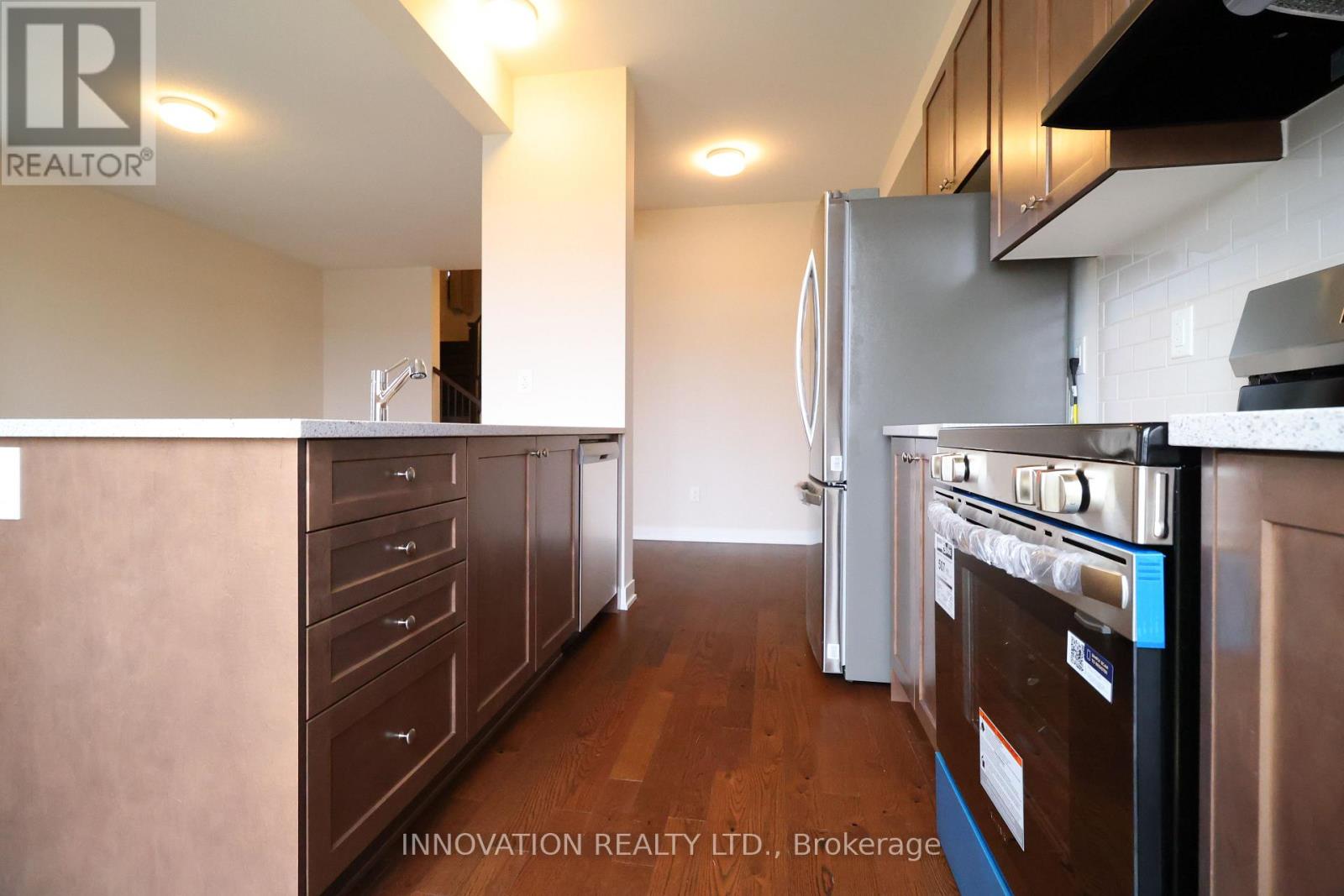 105 Tonic Crescent, Ottawa, Ontario K2W 0N1 - Photo 8 - X12526738