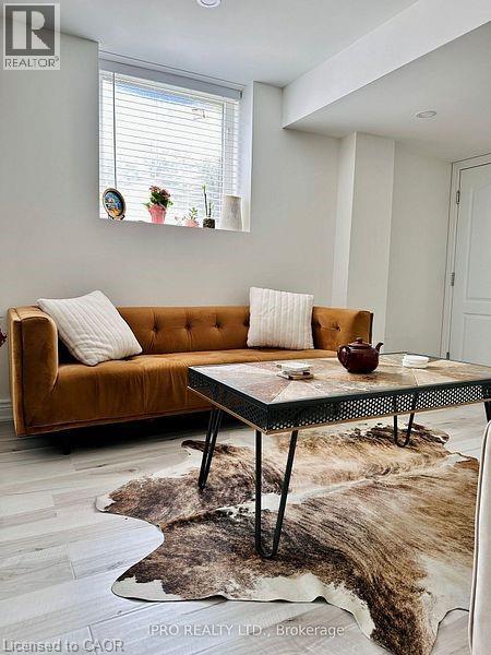 1235 Mceachern Court, Halton, Ontario  L9E 1E4 - Photo 5 - 40786894