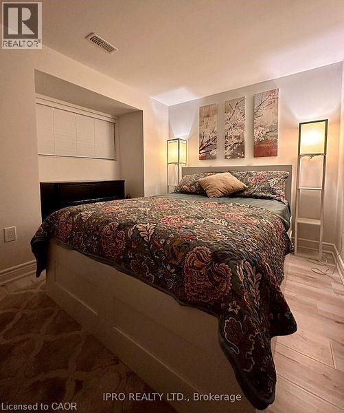 1235 Mceachern Court, Halton, Ontario  L9E 1E4 - Photo 7 - 40786894