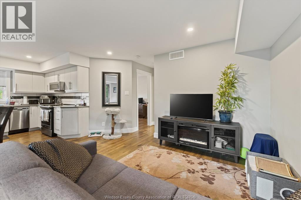 3222 Peter Street, Windsor, Ontario  N9C 1H5 - Photo 28 - 25026158