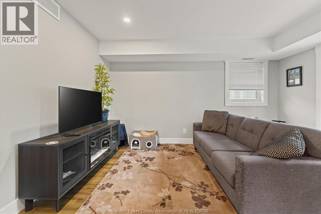 3222 Peter Street, Windsor, Ontario  N9C 1H5 - Photo 26 - 25026159