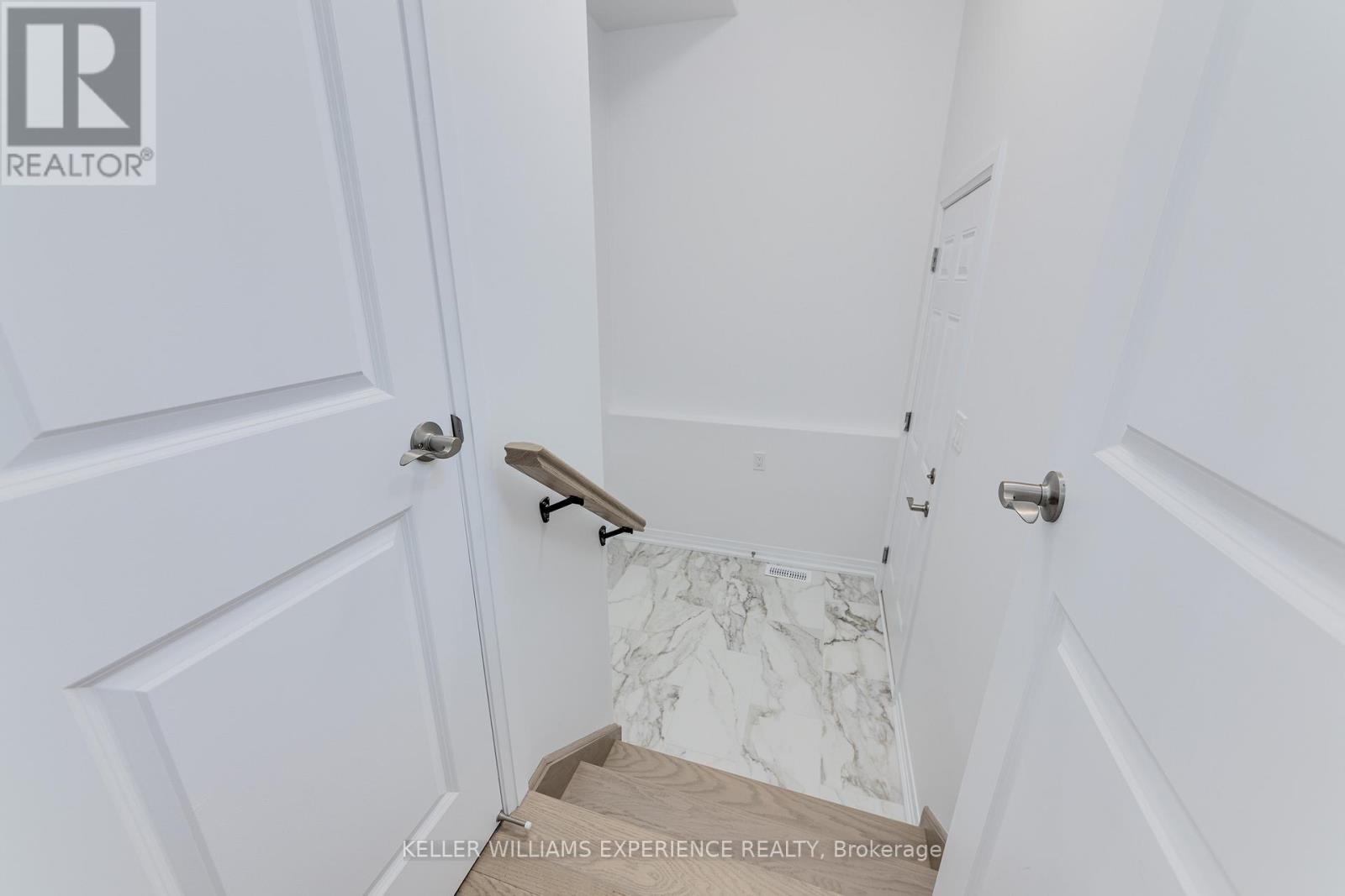 54 Sagewood Avenue, Barrie, Ontario  L9J 0K5 - Photo 17 - S12416062