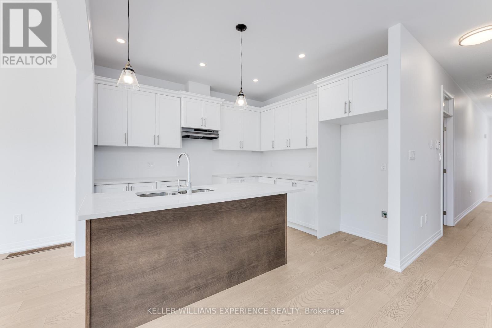 54 SAGEWOOD AVENUE, Barrie, Ontario