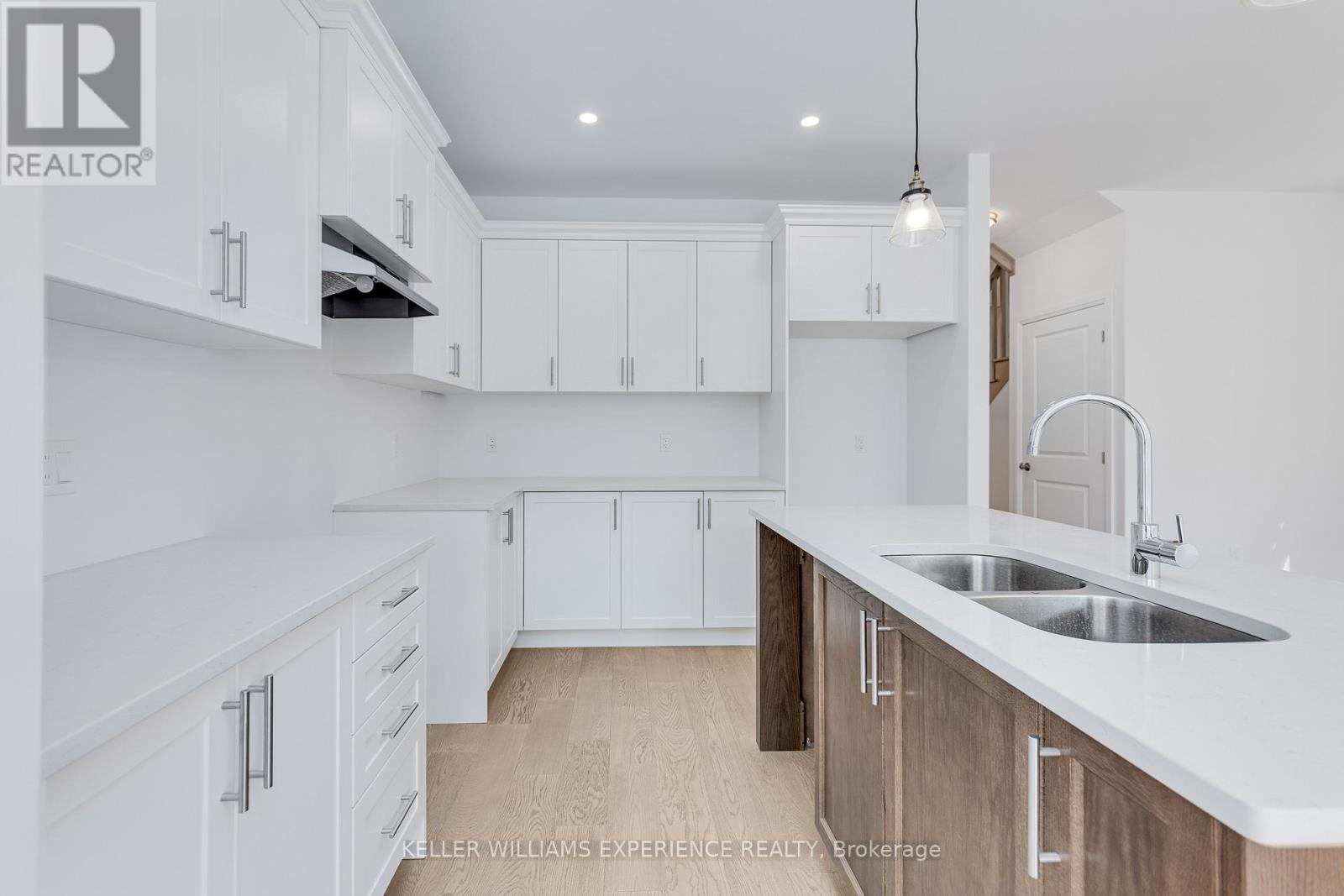 54 Sagewood Avenue, Barrie, Ontario  L9J 0K5 - Photo 15 - S12416062