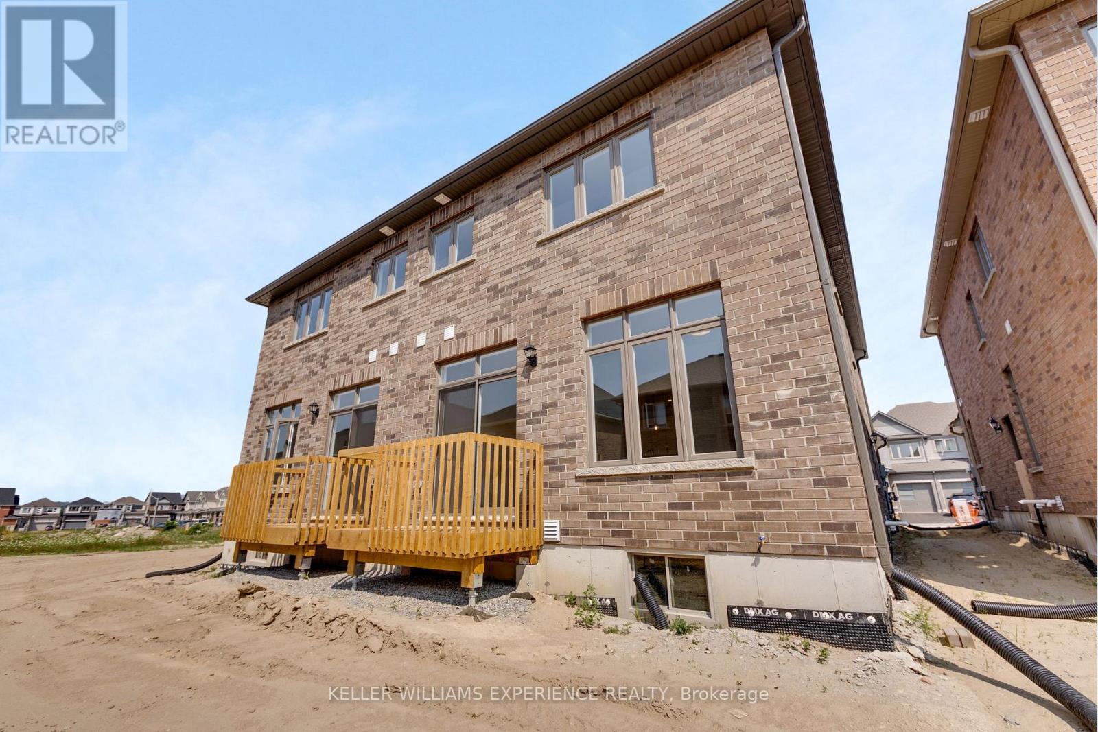 54 Sagewood Avenue, Barrie, Ontario  L9J 0K5 - Photo 36 - S12416062