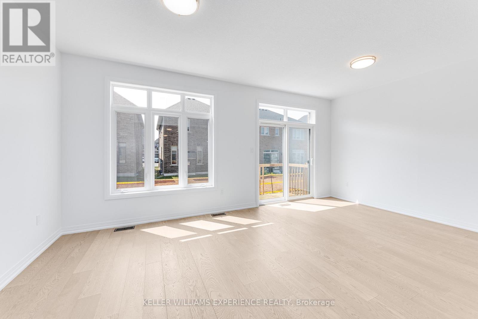 54 Sagewood Avenue, Barrie, Ontario  L9J 0K5 - Photo 9 - S12416062