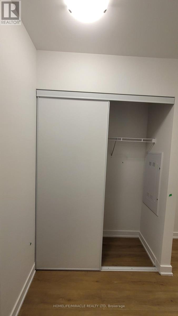 608 - 500 Plains Road E, Burlington, Ontario L7T 2E1 - Photo 24 - W12526704