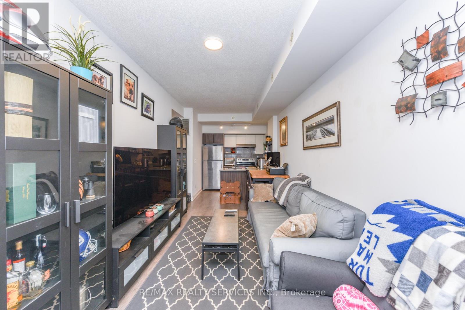 #209 - 1137 Cooke Boulevard, Burlington, Ontario  L7T 4A8 - Photo 4 - W12524200