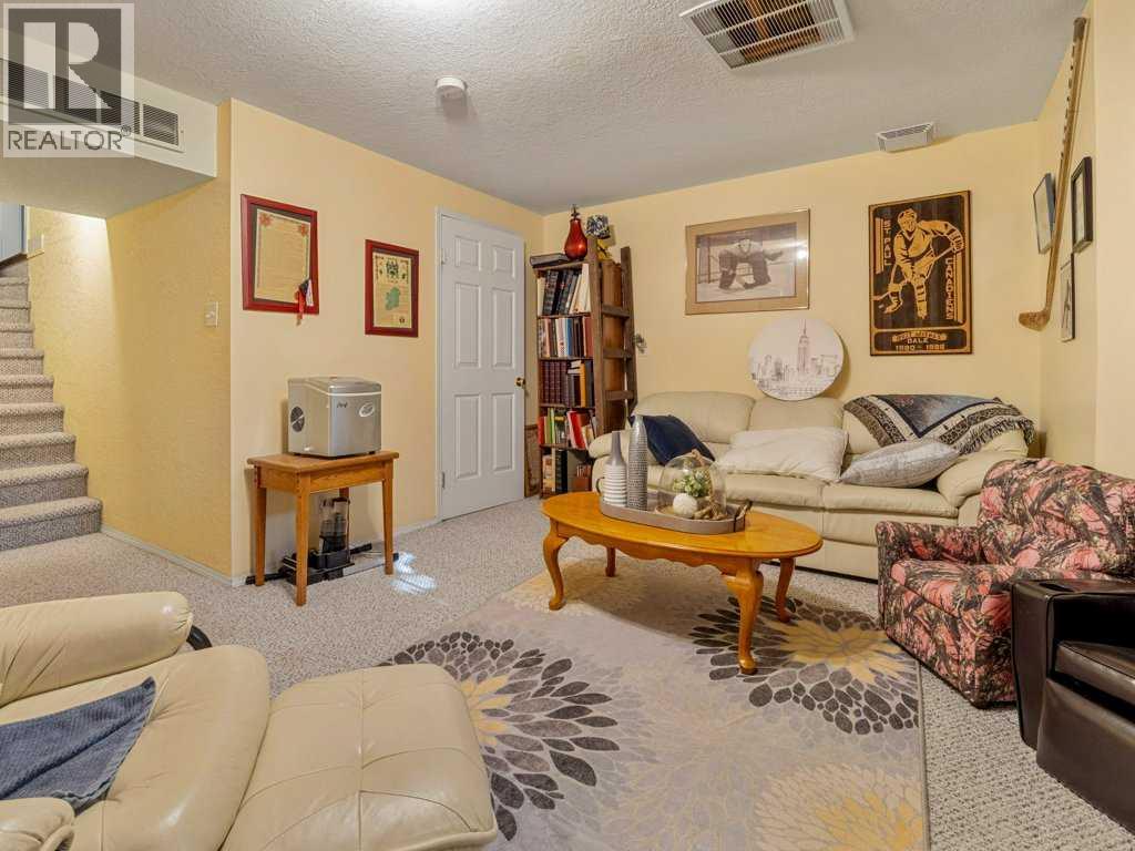 425 Fairmont Boulevard S, Lethbridge, Alberta  T1K 7G2 - Photo 32 - A2267871