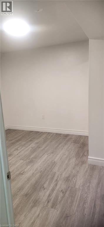 916 Magdalena Court Unit# B, Kitchener, Ontario  N2E 0B3 - Photo 5 - 40786873