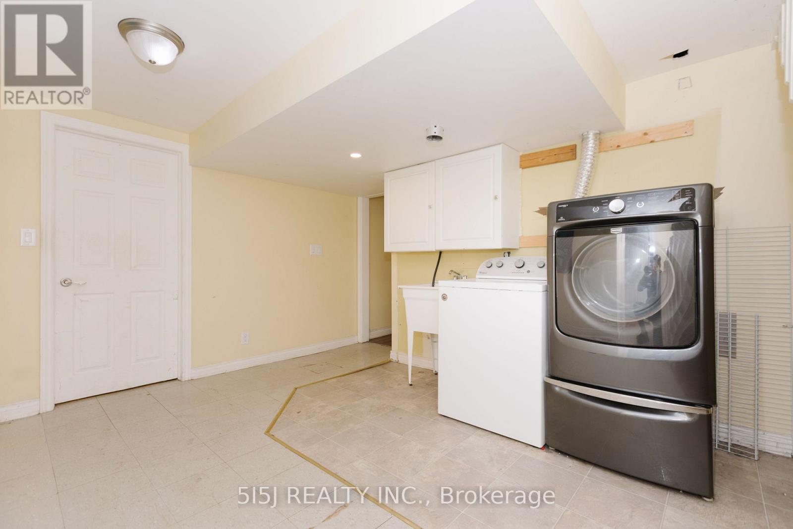 14190 Yonge Street, Aurora, Ontario  L4G 0P5 - Photo 9 - N12526732