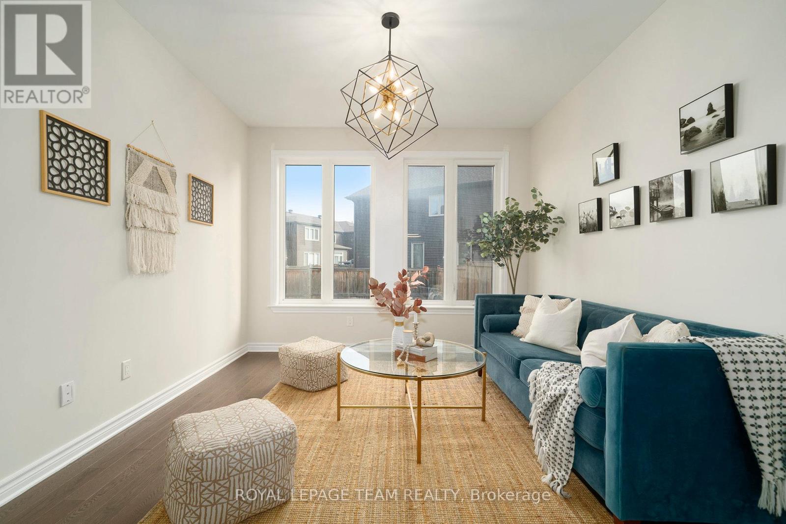 540 Edenwylde Drive, Ottawa, Ontario  K2S 2K4 - Photo 8 - X12526366