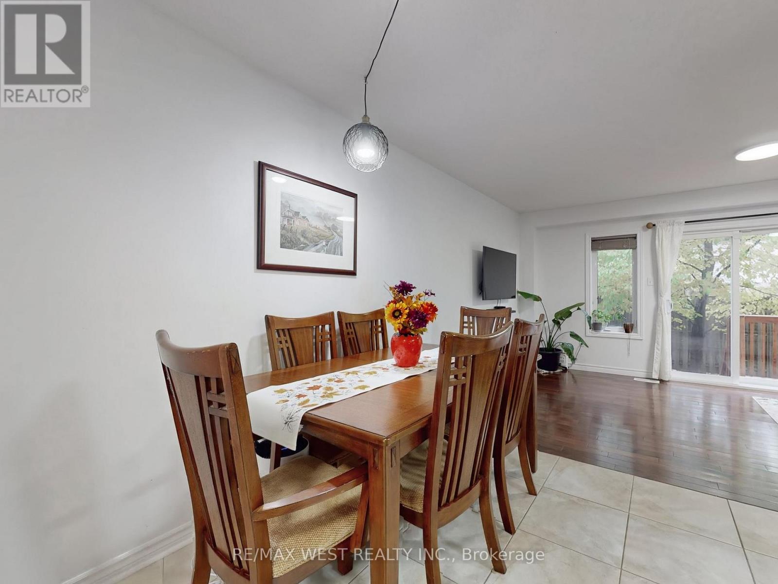 15 - 32 Lambeth Way, Guelph, Ontario  N1L 0H1 - Photo 4 - X12526714