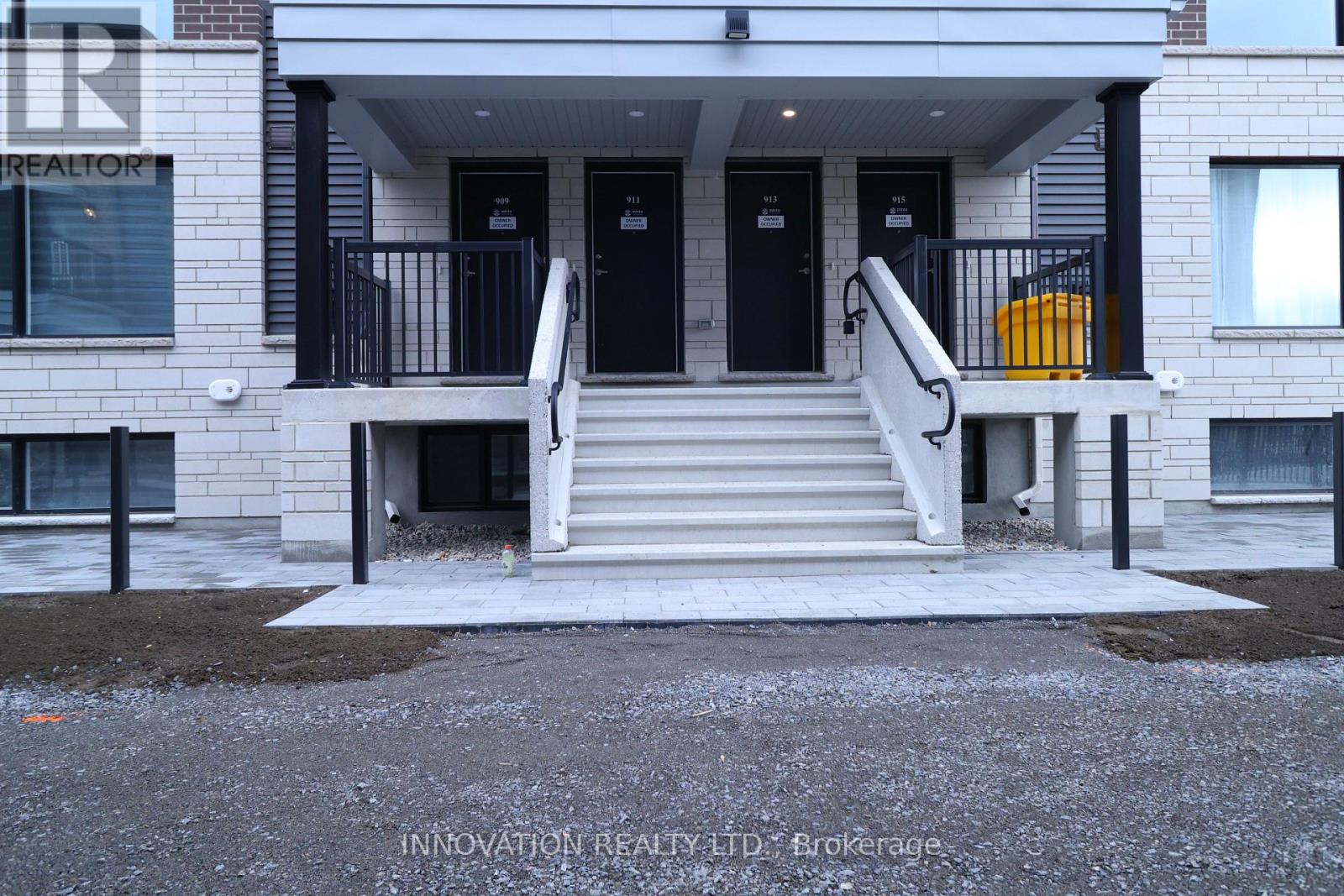 911 CREEKWAY PRIVATE, Ottawa, Ontario