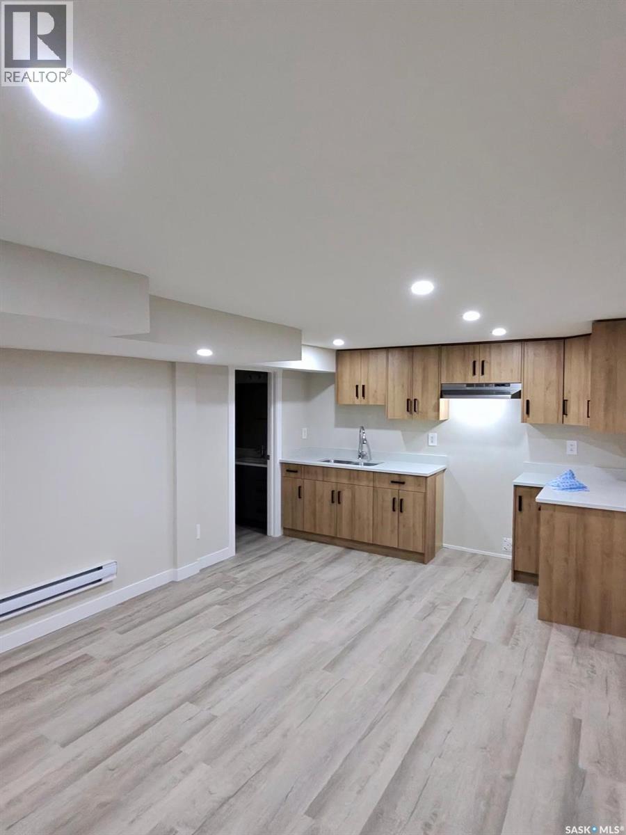 401 S Avenue N, Saskatoon, Saskatchewan  S7L 2Z9 - Photo 10 - SK022423