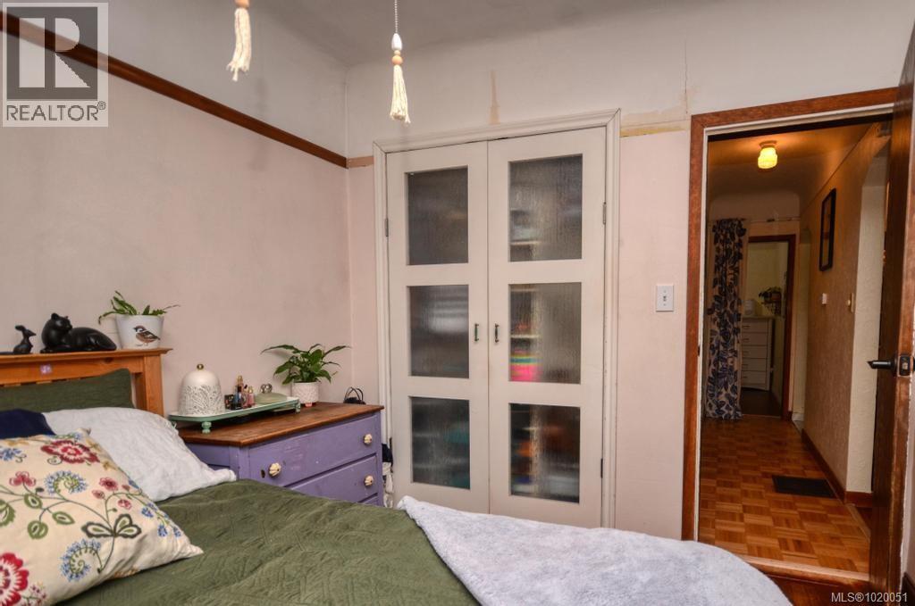 871 Fleming St, Esquimalt, British Columbia  V9A 5V3 - Photo 10 - 1020051