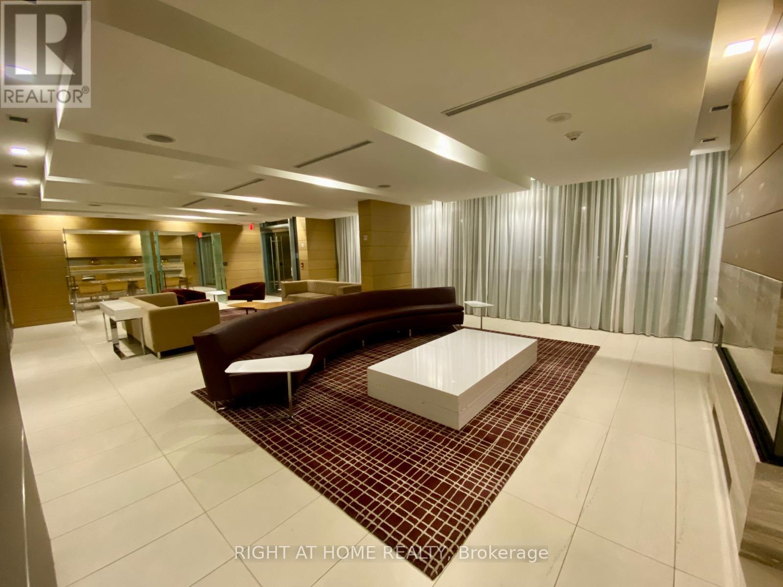 932 - 39 Queens Quay E, Toronto, Ontario  M5E 0A5 - Photo 21 - C12526746