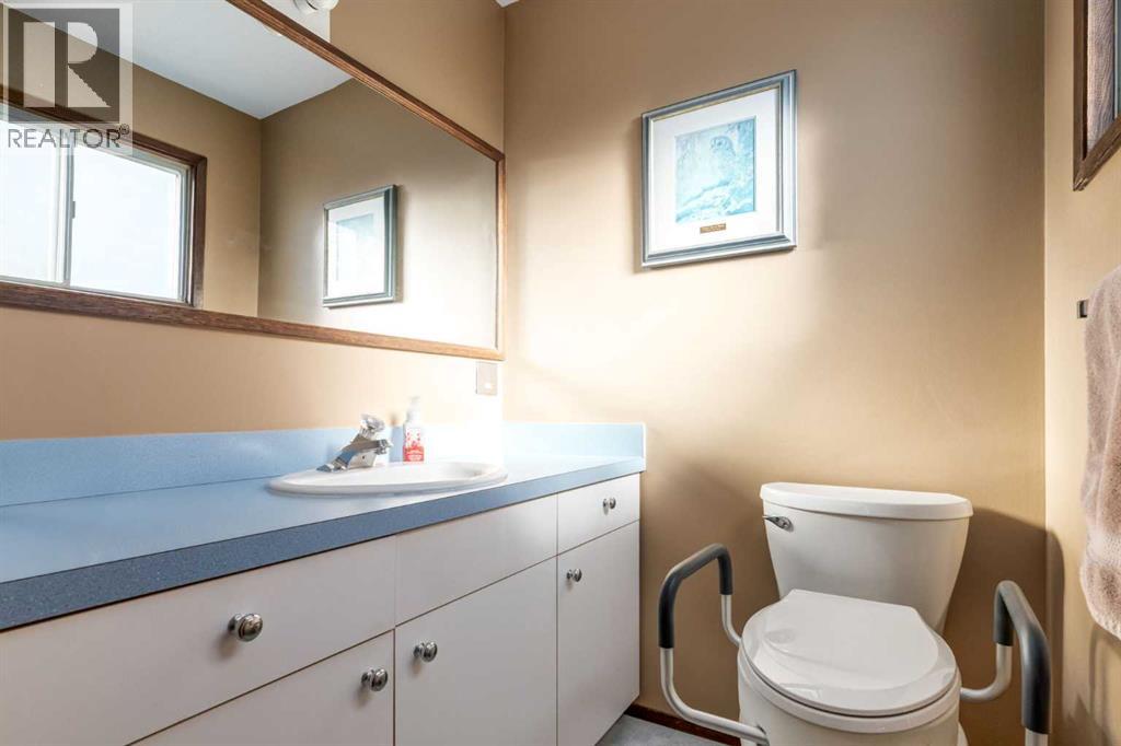 1623 111 Avenue Sw, Calgary, Alberta  T2W 1R6 - Photo 14 - A2268316