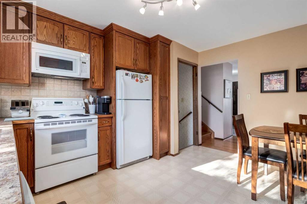 1623 111 Avenue Sw, Calgary, Alberta  T2W 1R6 - Photo 5 - A2268316