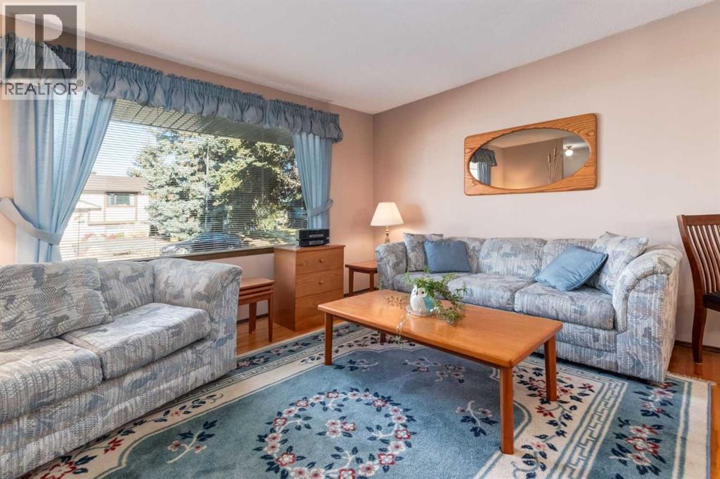 1623 111 Avenue Sw, Calgary, Alberta  T2W 1R6 - Photo 9 - A2268316