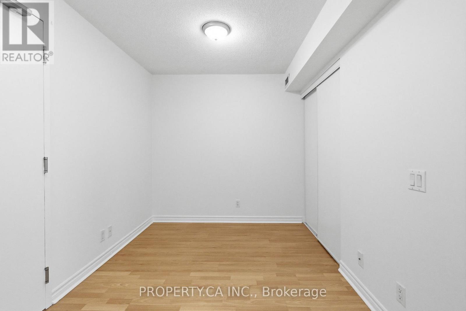 924 - 18 Mondeo Drive, Toronto, Ontario M1P 5C8 - Photo 15 - E12526760