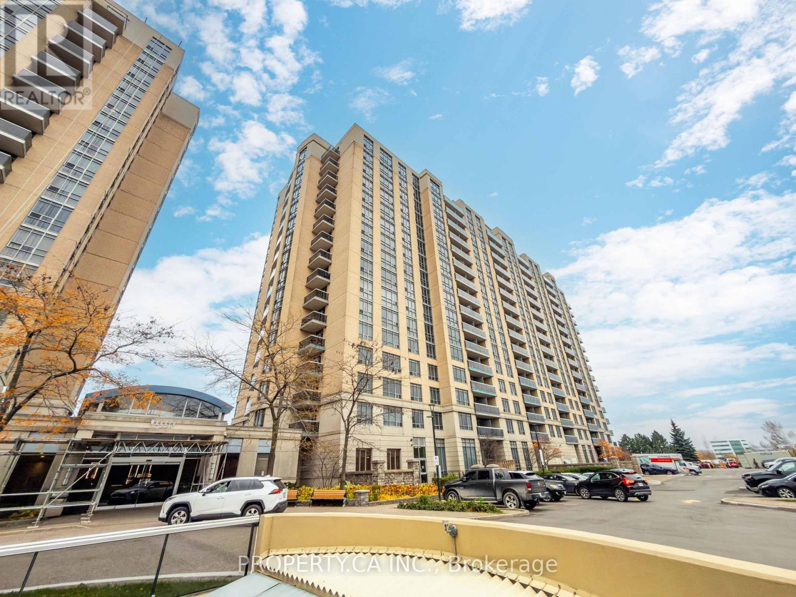 924 - 18 Mondeo Drive, Toronto, Ontario M1P 5C8 - Photo 3 - E12526760