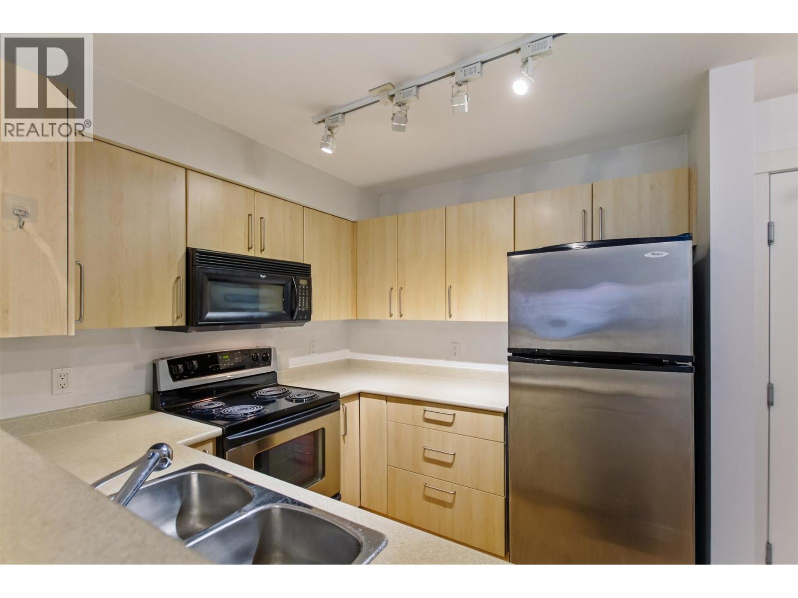 210 3575 Euclid Avenue, Vancouver, British Columbia V5R 6H5 - Photo 6 - R3065586